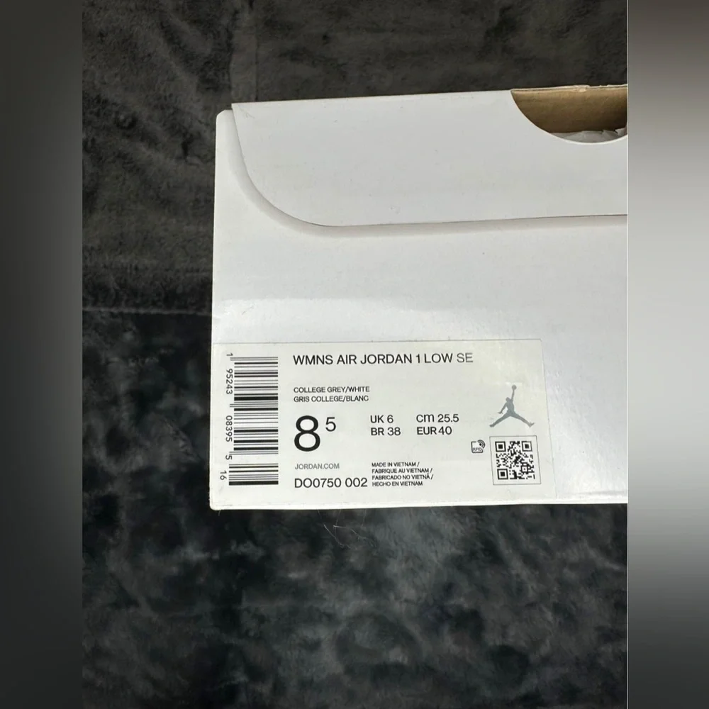 Air Jordan 1 low Sherpa - Picture 9 of 9